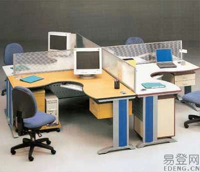 青島成套辦公家具與設備回收服務，助力資源循環利用